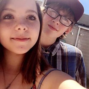 Meet your Posher, Devin